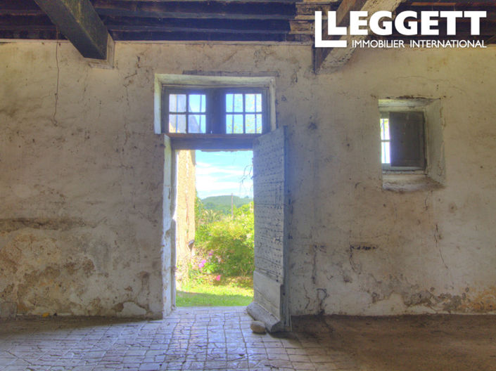 Image No.7-10 Bed Chateaux for sale