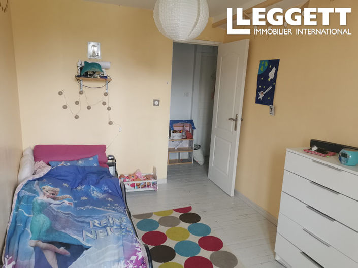 Image No.6-2 Bed House for sale