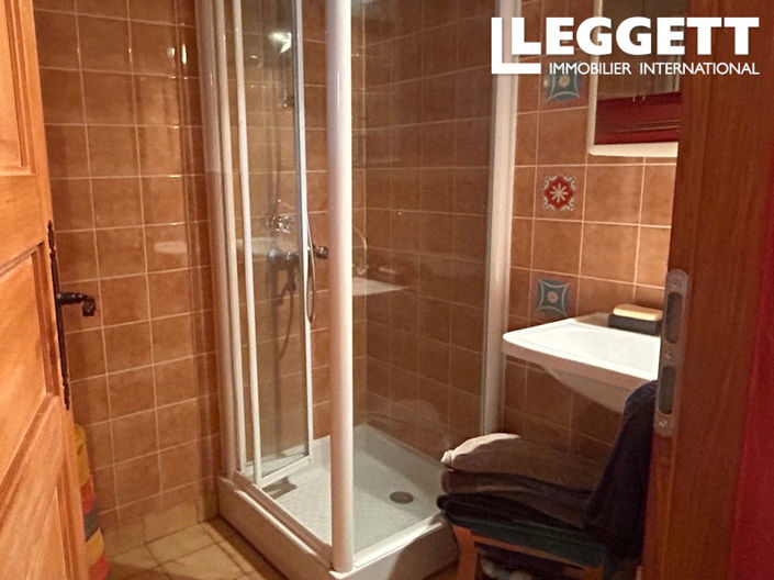 Image No.6-2 Bed House for sale