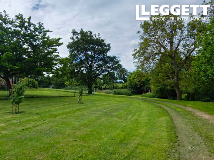 Image No.2-6 Bed House for sale