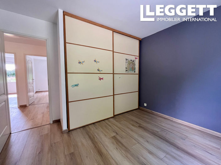 Image No.7-4 Bed House for sale