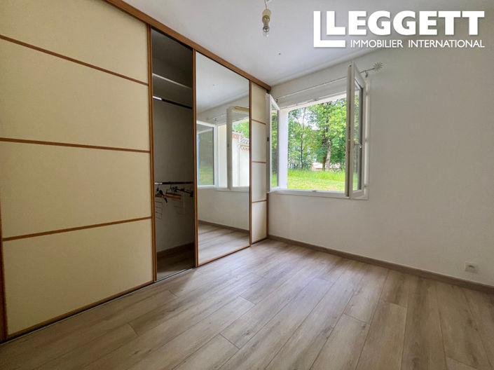 Image No.9-4 Bed House for sale