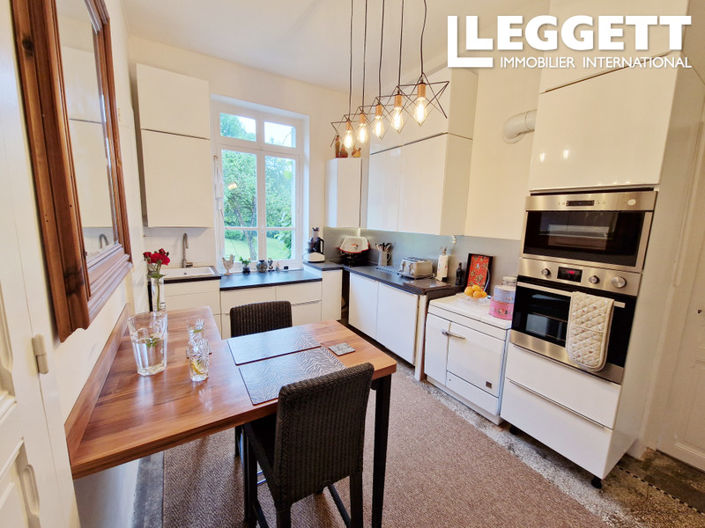 Image No.8-3 Bed House for sale