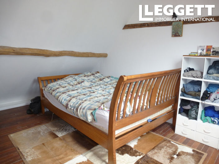 Image No.9-2 Bed House for sale