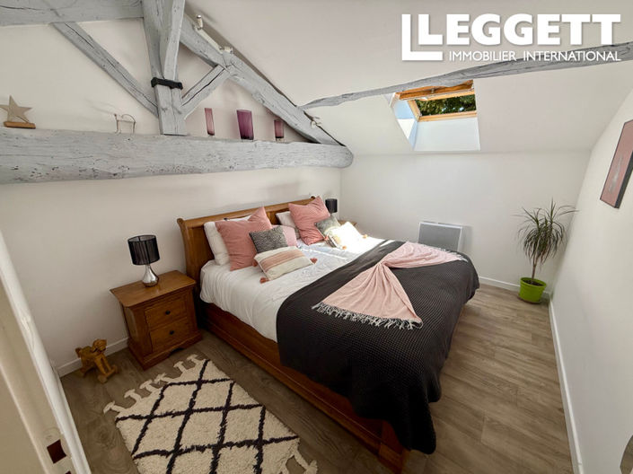 Image No.10-4 Bed House for sale