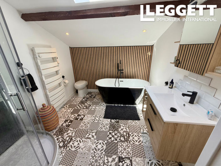 Image No.8-4 Bed House for sale