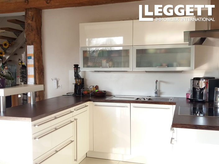 Image No.6-14 Bed House for sale