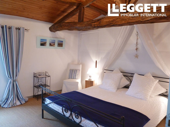 Image No.8-14 Bed House for sale