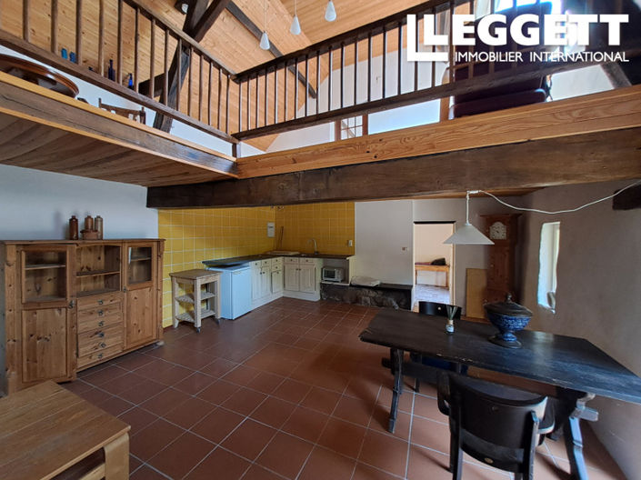 Image No.5-2 Bed House for sale