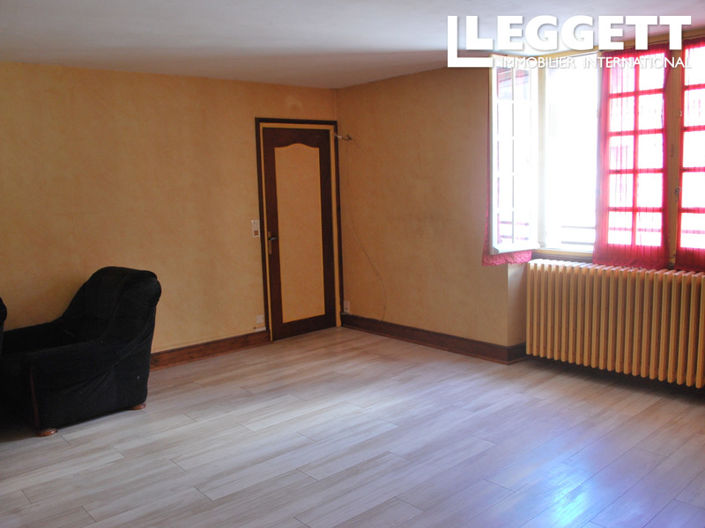 Image No.6-3 Bed House for sale
