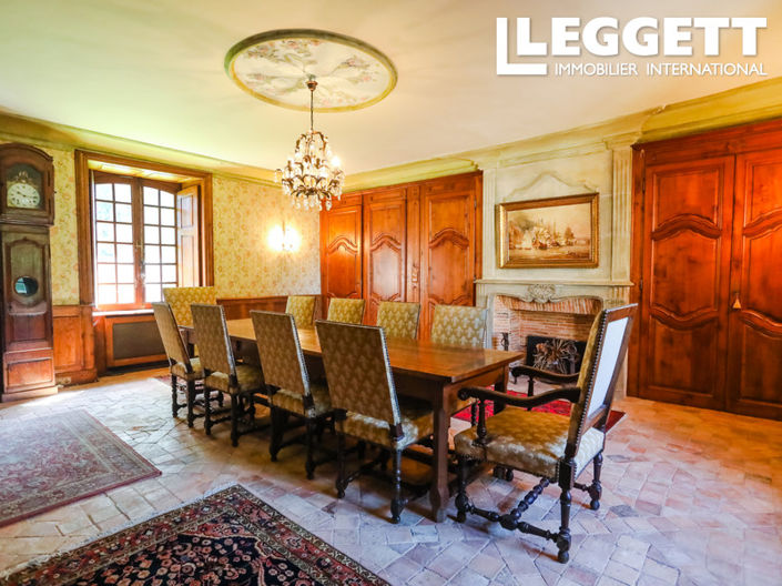 Image No.5-14 Bed Chateaux for sale