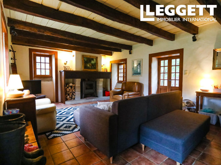 Image No.9-14 Bed Chateaux for sale