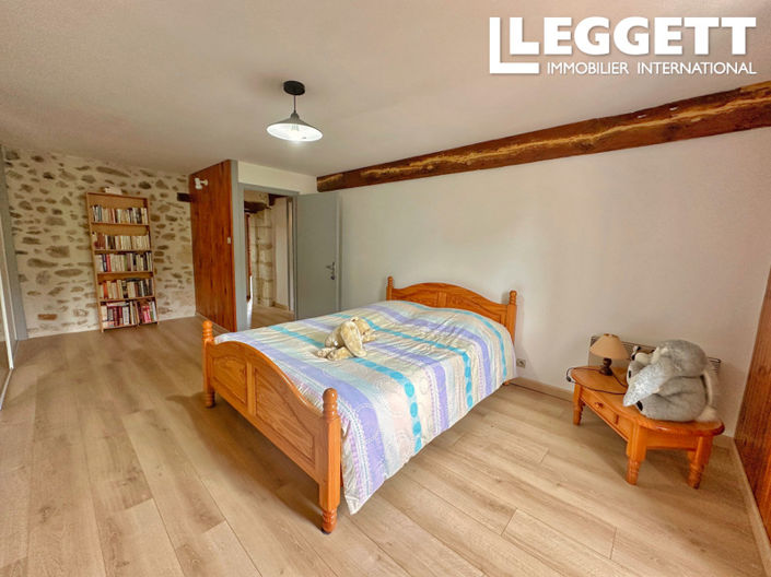 Image No.5-4 Bed House for sale