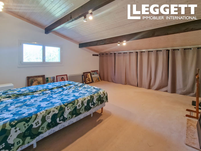 Image No.7-5 Bed House for sale