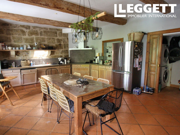 Image No.7-7 Bed House for sale