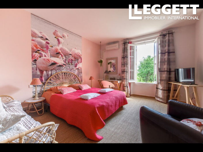 Image No.9-7 Bed House for sale