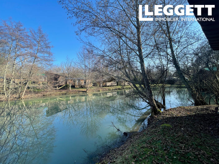 Image No.4-67 Bed Commercial for sale