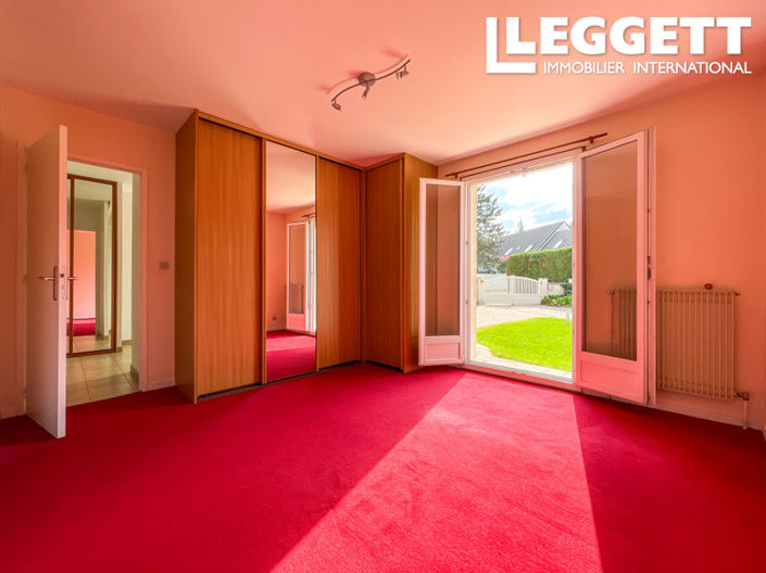 Image No.5-6 Bed House for sale