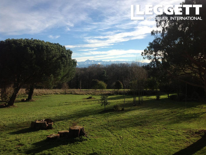 Image No.2-5 Bed House for sale