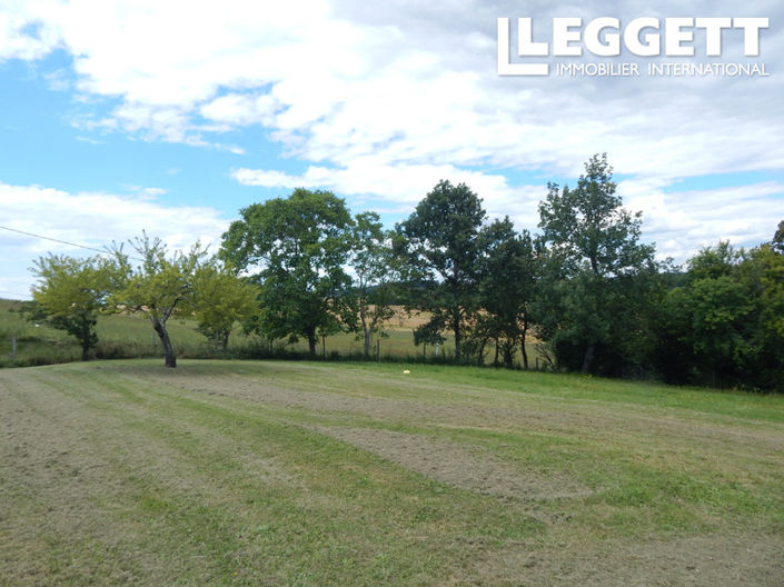 Image No.10-3 Bed House for sale