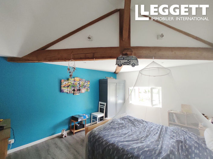 Image No.9-5 Bed House for sale