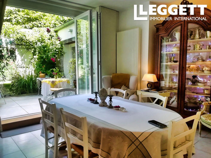 Image No.2-5 Bed House for sale