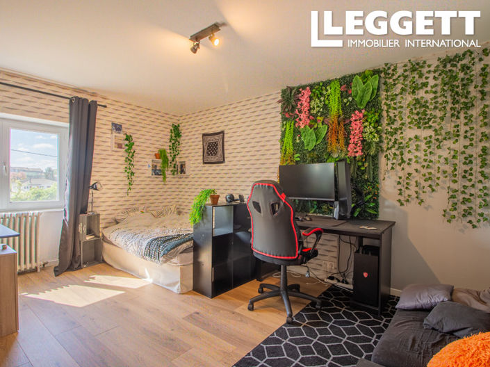 Image No.6-4 Bed House for sale