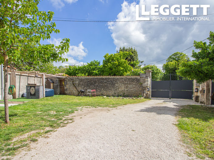 Image No.9-4 Bed House for sale