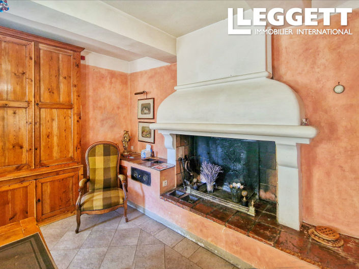 Image No.6-4 Bed House for sale