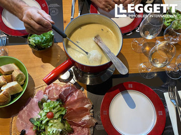 ahr0chm6ly9jzg4uagvzdglhlmltbw8vaw1hz2uvvevom