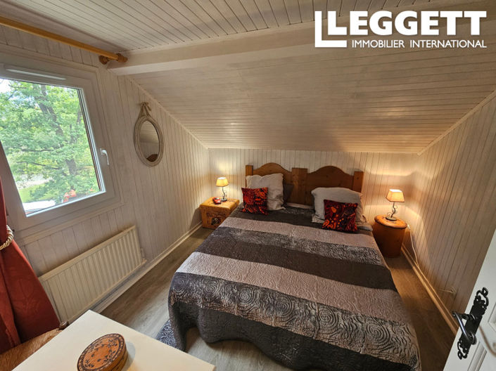 Image No.8-3 Bed House for sale