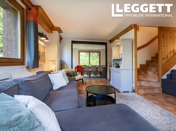 Image No.7-8 Bed House for sale