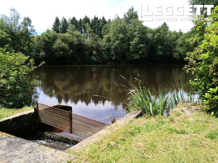 Image No.10-3 Bed Land for sale