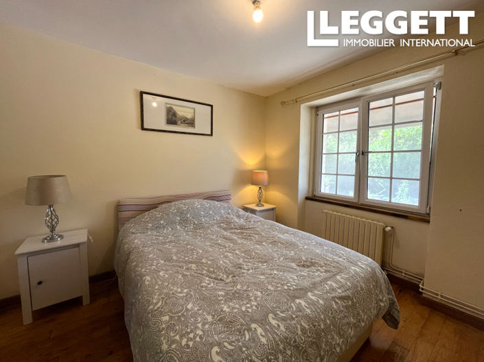 Image No.5-4 Bed House for sale