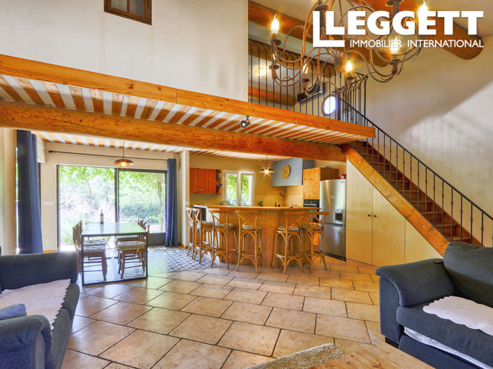 Image No.5-7 Bed House for sale