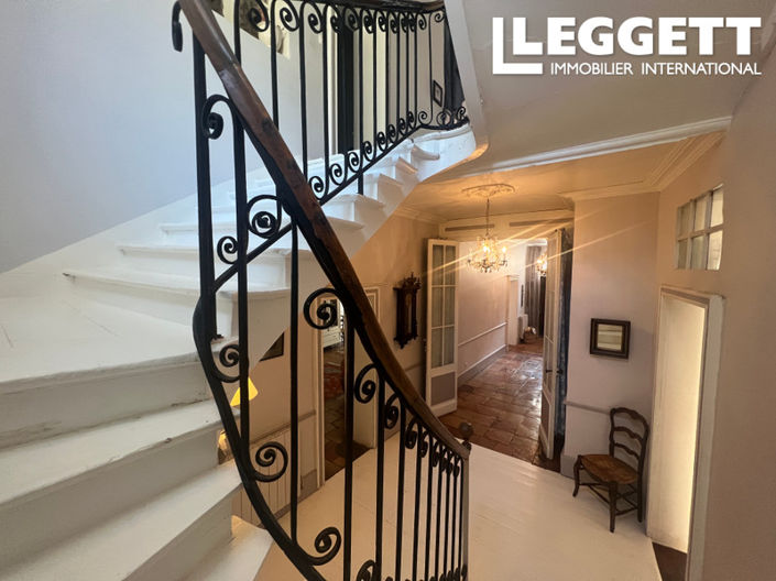 Image No.2-4 Bed House for sale