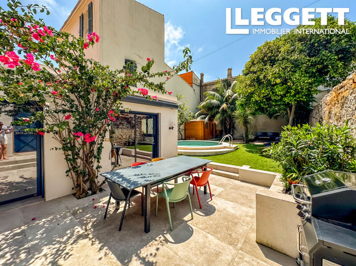 Image No.9-5 Bed House for sale