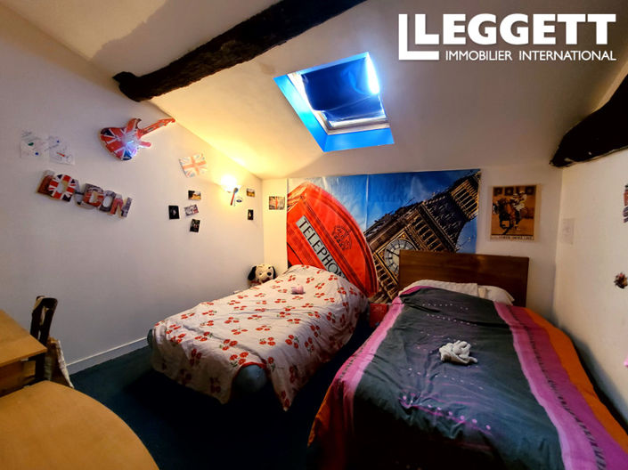 Image No.7-4 Bed House for sale