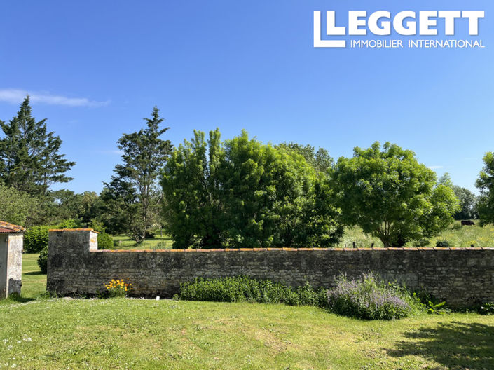 Image No.10-4 Bed Chateaux for sale