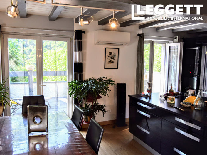 Image No.6-2 Bed House for sale