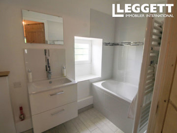 ahr0chm6ly9jzg4uagvzdglhlmltbw8vaw1hz2uvvevom