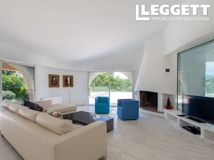 Image No.4-5 Bed House for sale