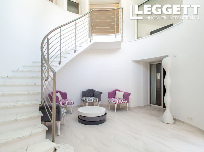 Image No.9-5 Bed House for sale