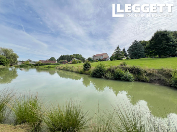 Image No.10-9 Bed Commercial for sale