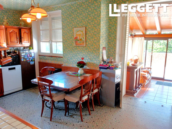 Image No.3-5 Bed House for sale