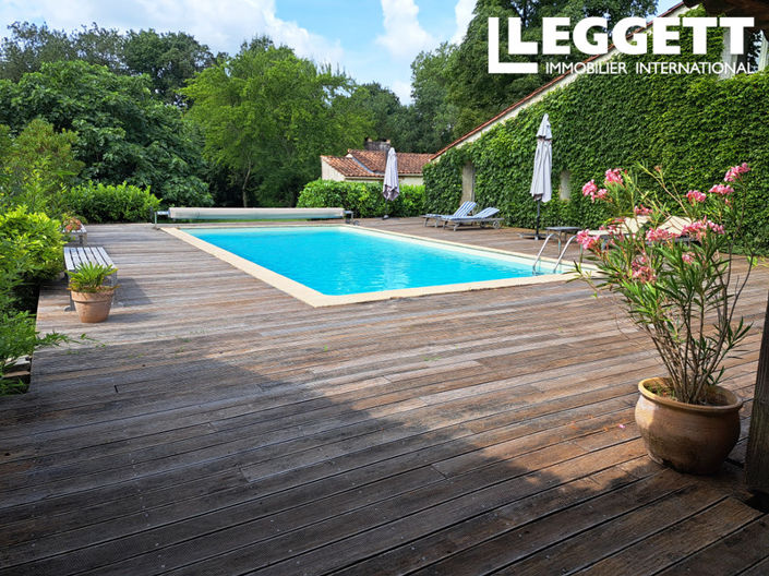 Image No.4-9 Bed House for sale