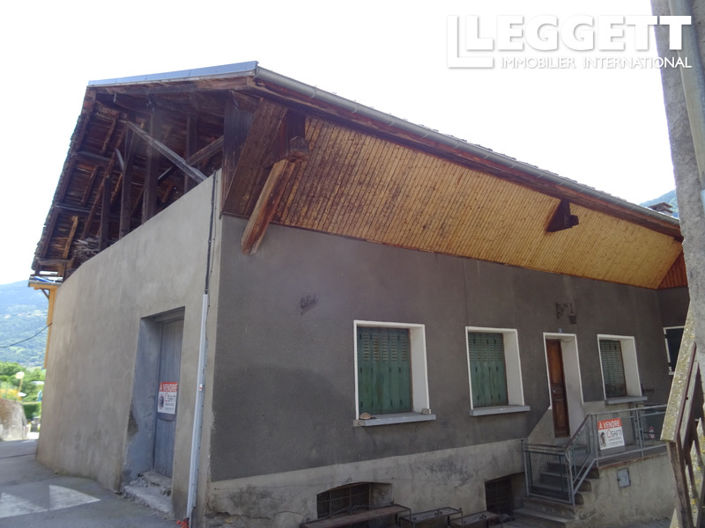 Image No.2-5 Bed House for sale