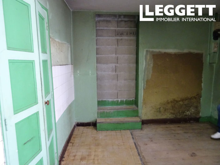 Image No.6-5 Bed House for sale