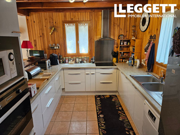 Image No.6-3 Bed House for sale