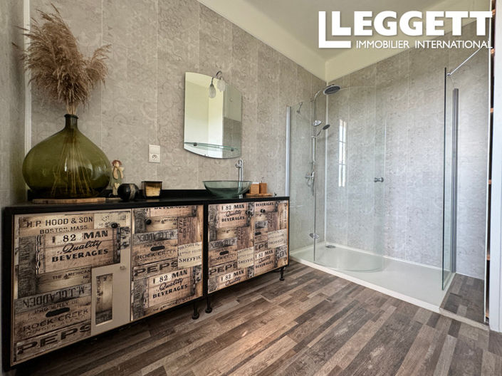 Image No.10-5 Bed House for sale